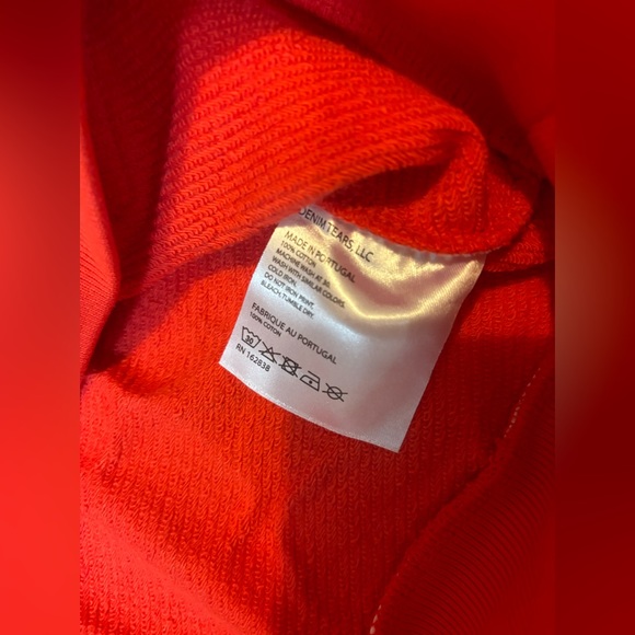 Denim Tears The Cotton
Wreath Sweatshirt
Red - Picture 2 of 2